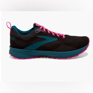 Women's Brooks Revel 5.0 tennis shoes